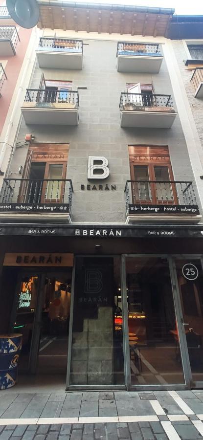 Bearan Bar & Rooms Пампона Екстериор снимка