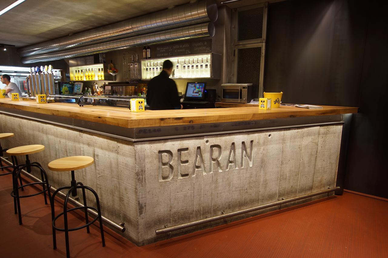 Bearan Bar & Rooms Пампона Екстериор снимка
