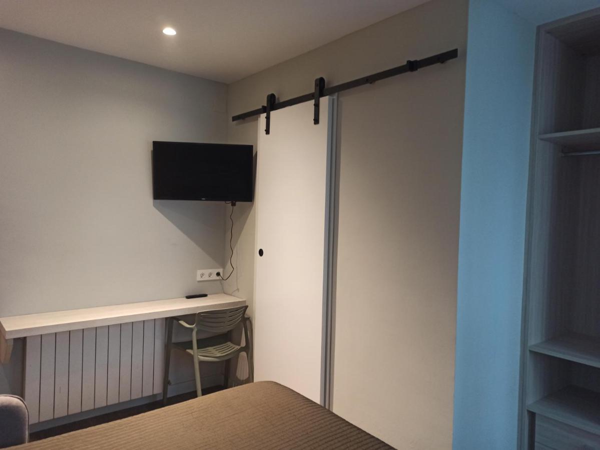 Bearan Bar & Rooms Пампона Екстериор снимка