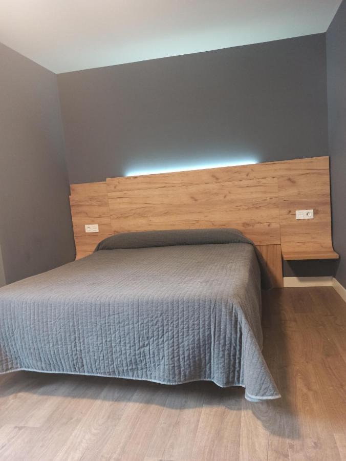 Bearan Bar & Rooms Пампона Екстериор снимка