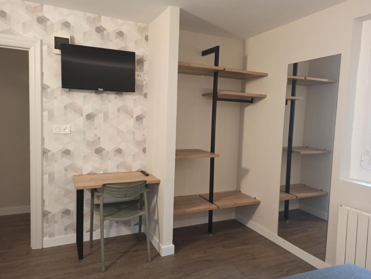 Bearan Bar & Rooms Пампона Екстериор снимка